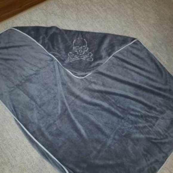 Dubble sided skull throw blanket - Picture 4 of 4